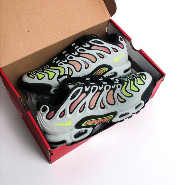 Кросівки чоловічі Nike Air Max Plus (FD4290-009), 38.5, WHS, 30% - 40%, 1-2 дні