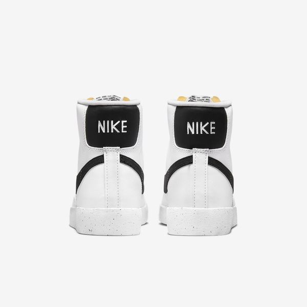 Кроссовки унисекс Nike Blazer Mid 77 Next Nature (DO1344-101), 39, WHS, 30% - 40%, 1-2 дня