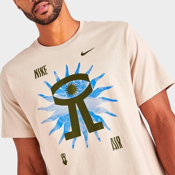 Футболка чоловіча Nike Sportswear Men's Graphic T-Shirt In Sanddrift (DQ1023-100), S, WHS, 10% - 20%, 1-2 дні