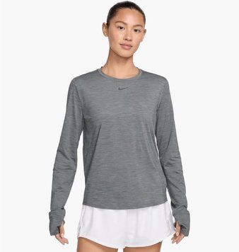 Кофта женские Nike One Grey (FN2801-084), XS, WHS, 30% - 40%, 1-2 дня