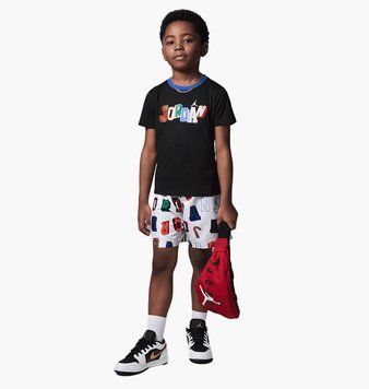 Спортивный костюм детской Jordan 2-Piece Shorts Set (85D705-782), 3, WHS, < 10%, 1-2 дня