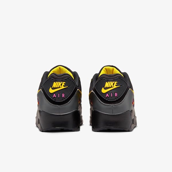 Кросівки чоловічі Nike Air Max 90 Gore-Tex (DJ9779-001), 40, WHS, 1-2 дні
