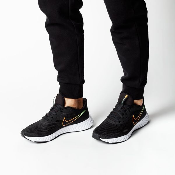 Кросівки чоловічі Nike Revolution 5 (BQ3204-017), 41, WHS