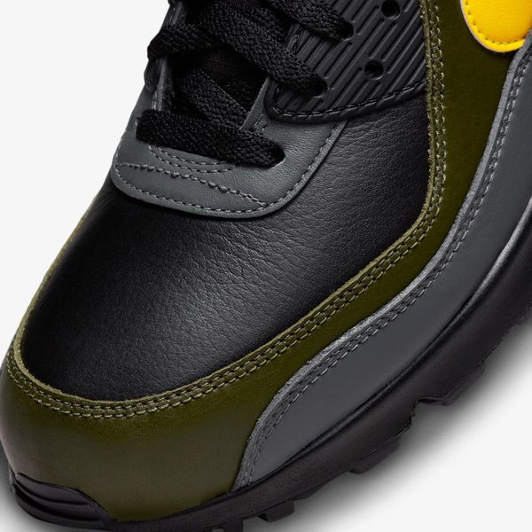 Кросівки чоловічі Nike Air Max 90 Gore-Tex (DJ9779-001), 40, WHS, 1-2 дні