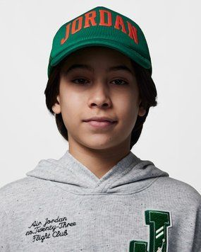 Кепка Jordan Trucker Hat (9A0940-E1P), 8/20, WHS, < 10%, 1-2 дня