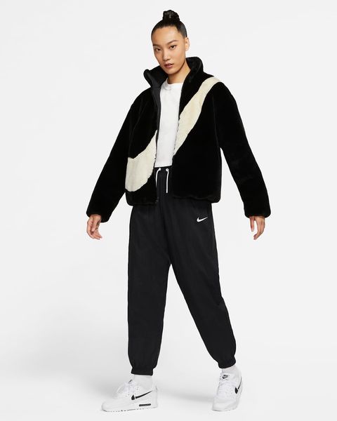 Куртка жіноча Nike W Sportswear Jacket (DO3791-010), M, WHS, 10% - 20%, 1-2 дні