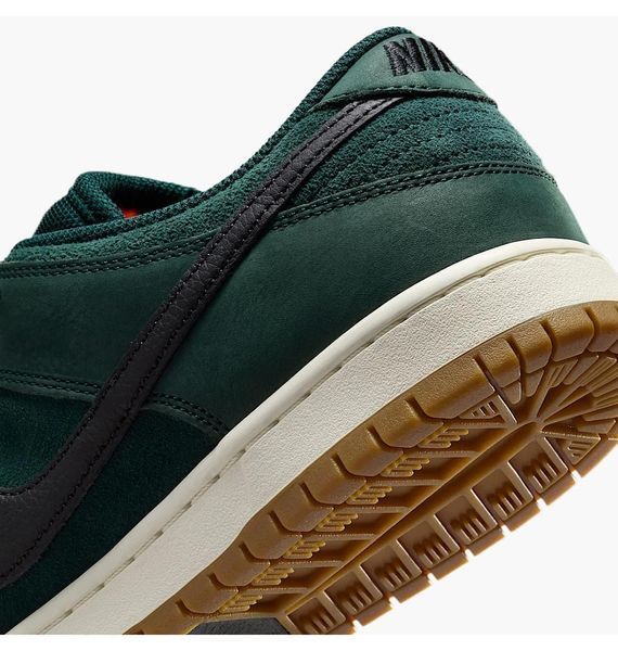 Кросівки чоловічі Nike Sb Dunk Low Pro Green (FJ1674-300), 41, WHS, 1-2 дні
