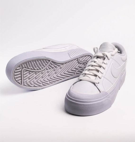 Кросівки жіночі Nike Court Legacy Lift (DM7590-101), 36, WHS, 10% - 20%, 1-2 дні