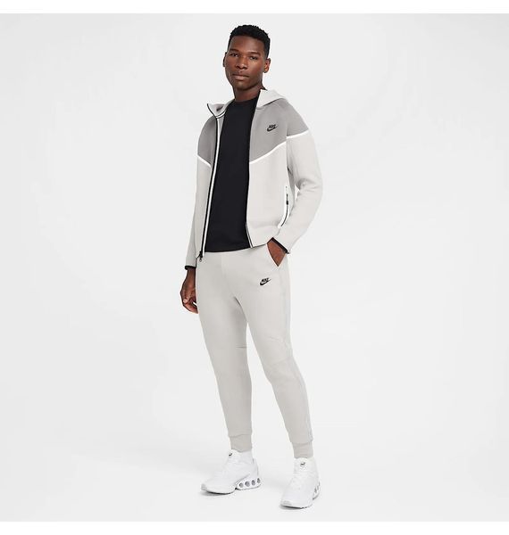 Брюки чоловічі Nike Tech Fleece Reflective Grey (HQ3747-014), L, WHS, > 50%, 1-2 дні