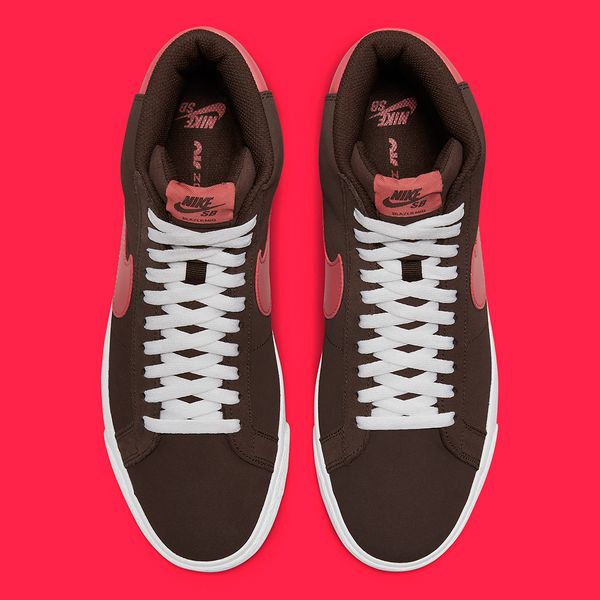 Кроссовки унисекс Nike Sb Zoom Blazer Mid Skate Shoes (FD0731-200), 45, WHS, 30% - 40%, 1-2 дня