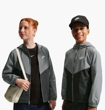 Ветровка детская Nike Sportswear Grey (IF2821-084), L, WHS, 10% - 20%, 1-2 дня