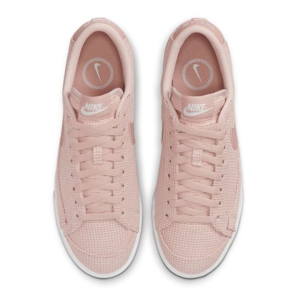 Кросівки жіночі Nike Blazer Low Platform Ess (DN0744-600), 36.5, WHS, 1-2 дні