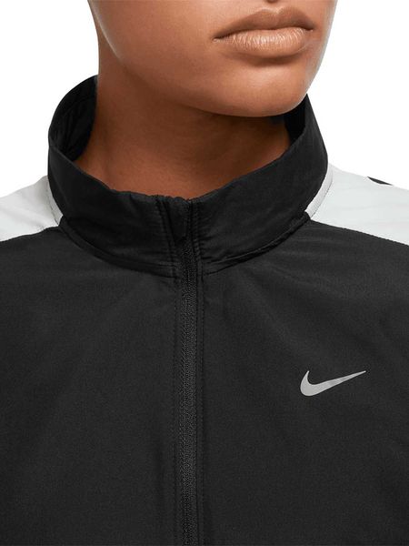 Куртка женская Nike Swsh Run Jkt (DX1037-010), L, WHS, 40% - 50%, 1-2 дня