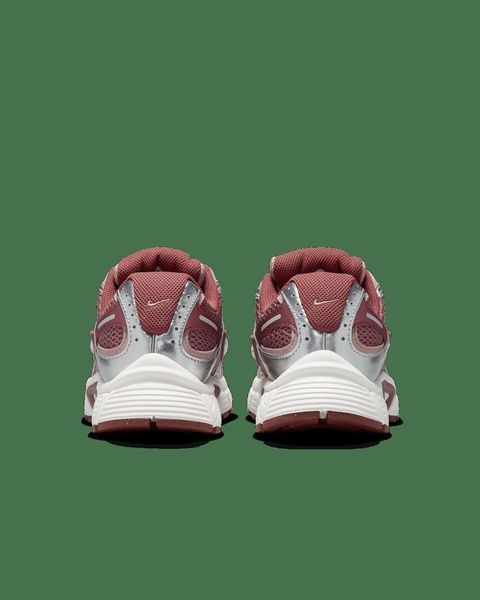 Кросівки жіночі Nike V5 Rnr Wmns (HQ7901-200), 39, WHS, 30% - 40%, 1-2 дні