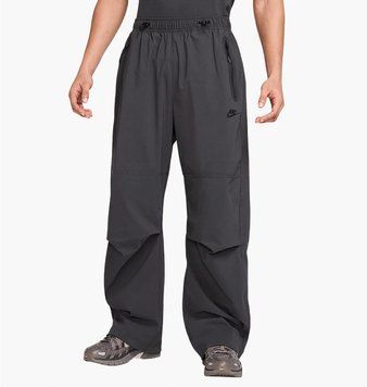 Брюки мужские Nike Tech Men's Oversized Woven (HV6515-060), XS, WHS, 30% - 40%, 1-2 дня