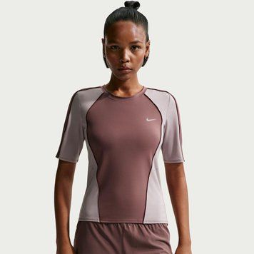 Футболка женская Nike Swift Dri-Fit (IQ0173-502), M, WHS, 10% - 20%, 1-2 дня