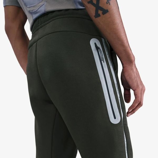Брюки чоловічі Nike Nk Tech Flc Jggr Pant Reflec (IM6540-355), S, WHS, 10% - 20%, 1-2 дні