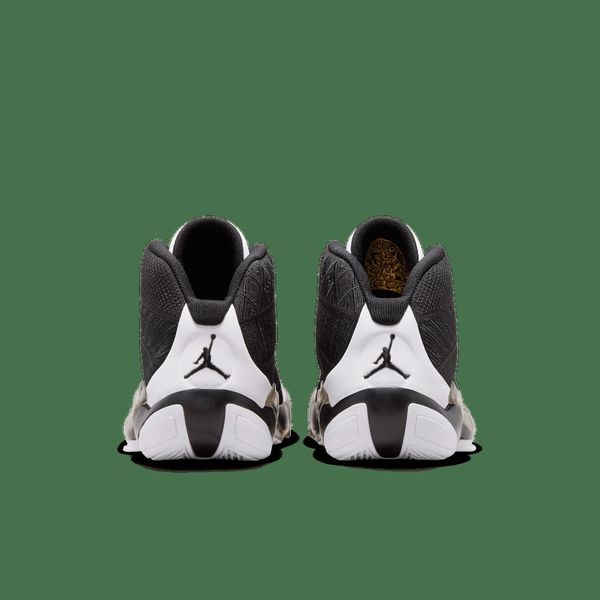 Кросівки жіночі Jordan Xxxviii (DZ3499-106), 37.5, WHS, 1-2 дні