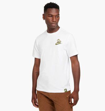 Футболка мужская Nike Sportswear Club T-Shirt (FZ7952-100), L, WHS, < 10%, 1-2 дня