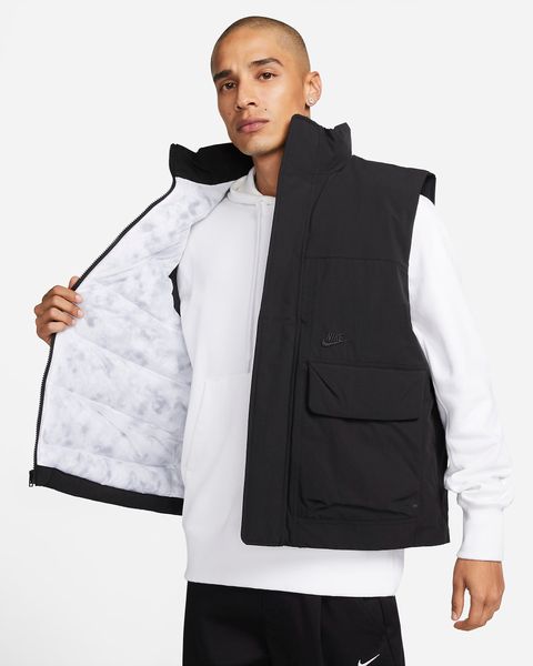 Жилетка Nike Sportswear Therma-Fit Tech Pack Insulated Gilet (DQ4304-010), L, WHS, 10% - 20%, 1-2 дня