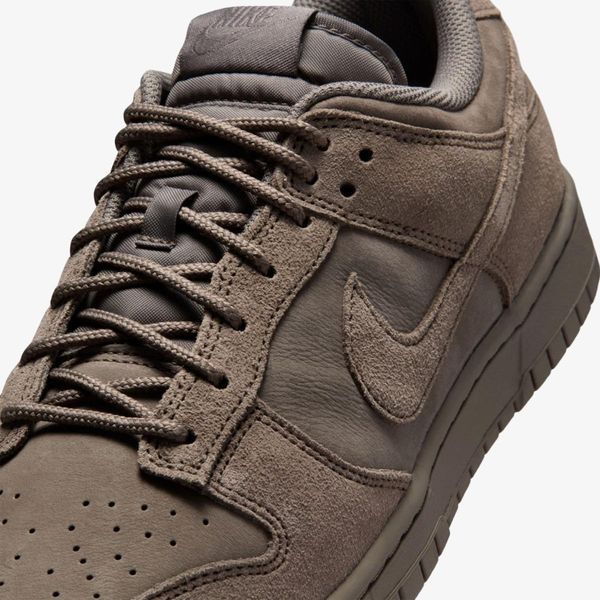 Кросівки чоловічі Nike Dunk Low Retro S E Mens Shoes Brown (IB6651-200), 45, WHS, 1-2 дні