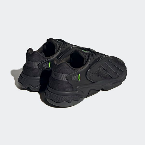 Кроссовки унисекс Adidas Oztral Shoes (HP6565), 44, WHS, 1-2 дня
