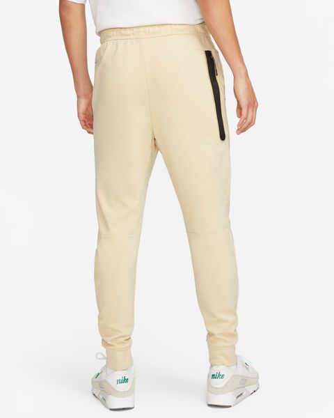 Брюки чоловічі Nike Sportswear Tech Fleece Lightweight Slim-Fit Jogger Sweatpants (DX0826-783), M, WHS, 20% - 30%, 1-2 дні