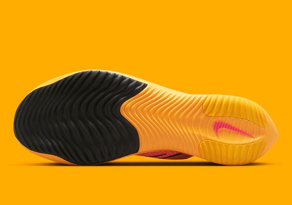 Кросівки чоловічі Nike Zoomx Streakfly (DJ6566-600), 40.5, WHS, > 50%, 1-2 дні
