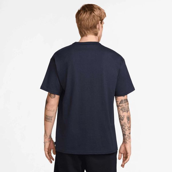 Футболка чоловіча Nike Sportswear Premium Essentials (DO7392-452), M, WHS, 20% - 30%, 1-2 дні