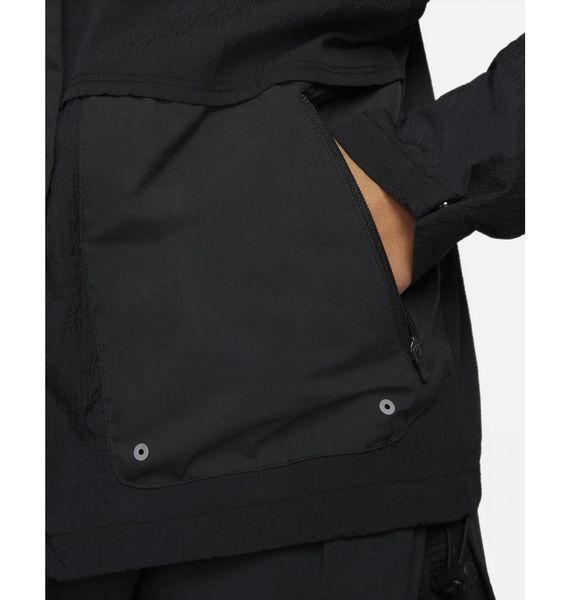 Вітровка жіноча Nike Tf Run Dvn Jacket (DX0325-010), M, WHS, > 50%, 1-2 дні