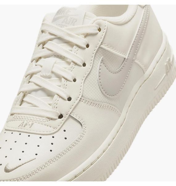 Кросівки підліткові Nike Air Force 1 Low (IB7688-100), 38.5, WHS, < 10%, 1-2 дні