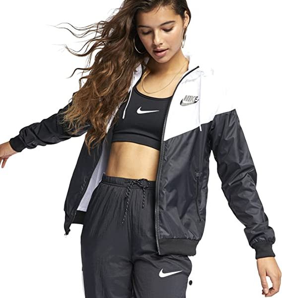 Вітровка жіноча Nike Sportswear Windrunner (CN6910-011), L, WHS, 1-2 дні