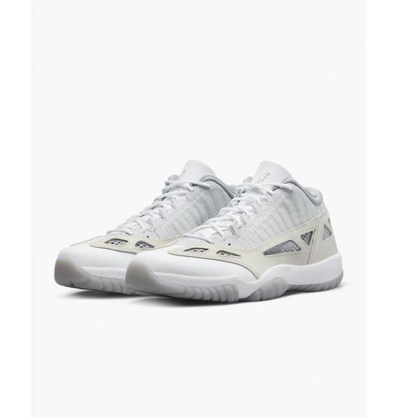 Кроссовки мужские Jordan 11 Retro Low Ie (919712-102), 37.5, WHS, < 10%, 1-2 дня
