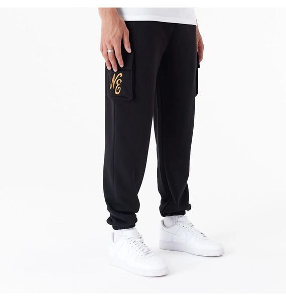 Брюки чоловічі New Era Ne Script Cargo (60435397), L, WHS, < 10%, 1-2 дні