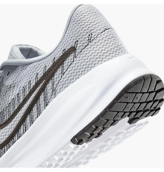 Кросівки чоловічі Nike Run Defy (HM9594-003), 41, WHS, 10% - 20%, 1-2 дні