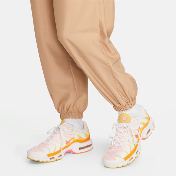 Брюки женские Nike Sportswear Trend (FN5195-200), M, WHS, 10% - 20%, 1-2 дня