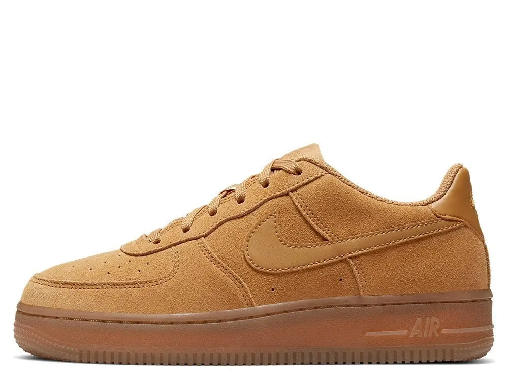 

Кросівки унісекс Nike Air Force 1 Lv8 (BQ5485)