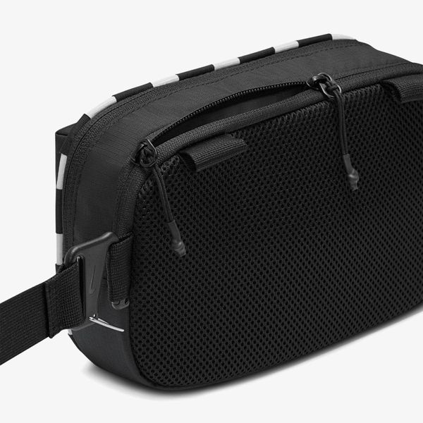 Сумка через плечо Nike Hayward Patrol Crossbody (HJ8229-011), One Size, WHS, < 10%, 1-2 дня