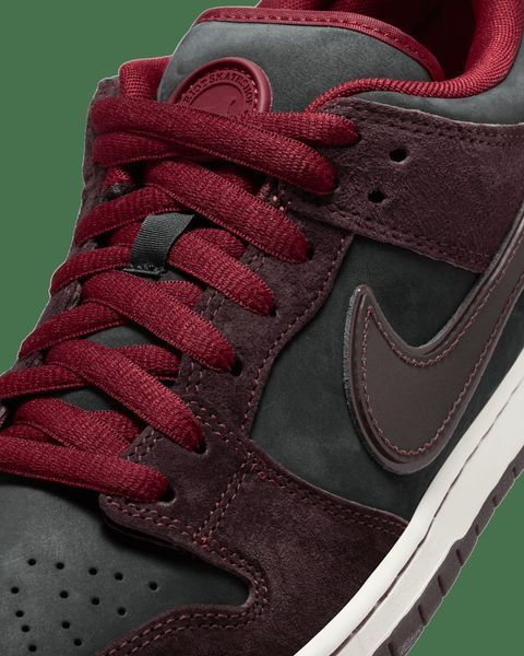 Кросівки чоловічі Nike Sb Dunk Low Pro X Riot Skateshop (FZ1289-200), 38.5, WHS, 1-2 дні