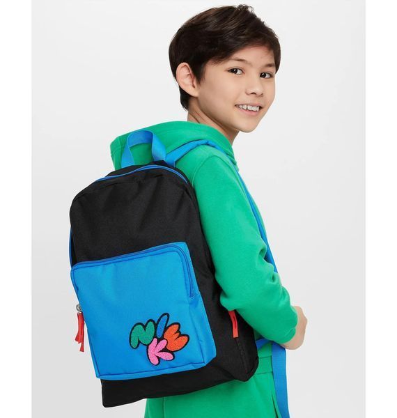 Рюкзак Nike Y Classic (FZ7254-010), 38 &times; 28 &times; 13 СM, WHS, < 10%, 1-2 дня