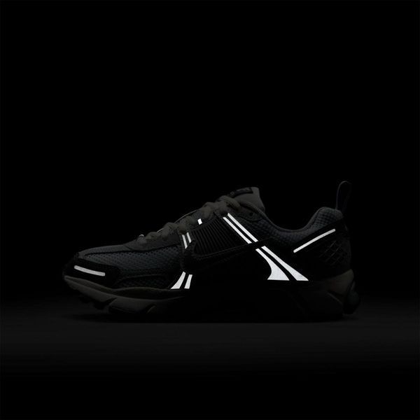 Кроссовки детские Nike Vomero 5 (HF6998-008), 35.5, WHS, 1-2 дня