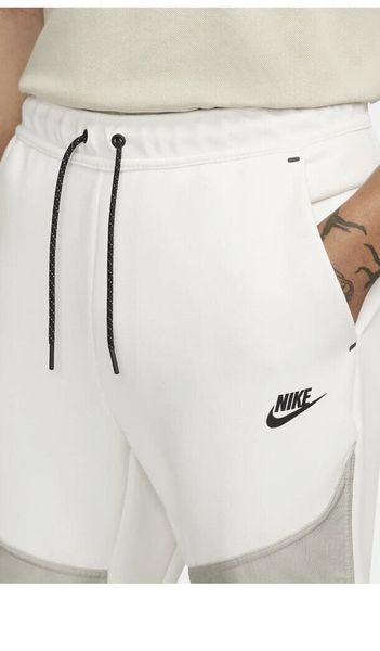 Брюки чоловічі Nike Men's Tech Fleece Joggers Pants (DR6171-030), L, WHS, 1-2 дні
