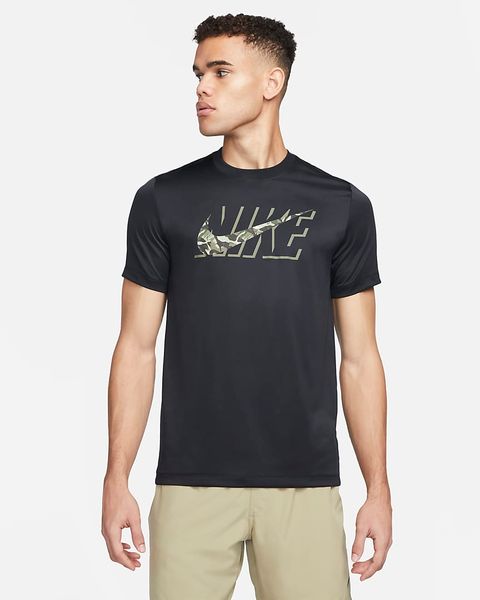 Футболка чоловіча Nike Fitness T-Shirt (DZ2741-010), S, WHS, 30% - 40%, 1-2 дні