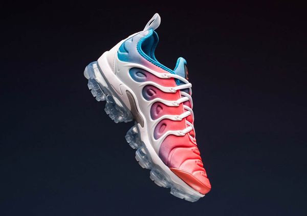 Кросівки жіночі Nike Air Vapormax Plus (CI5862-600), 36.5, WHS, 10% - 20%, 1-2 дні