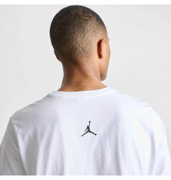 Футболка мужская Jordan M Sprt Ss Dri-Fit Gfx Crew Fn6016-100 (FN6016-100), L, WHS, 30% - 40%, 1-2 дня