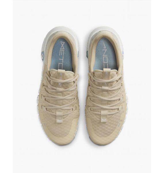 Кросівки жіночі Nike Free Metcon 5 (DV3950-105), 40, WHS, 10% - 20%, 1-2 дні