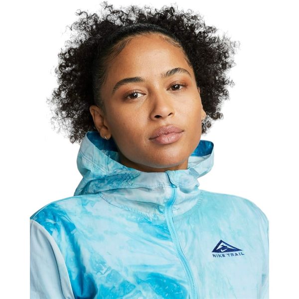 Вітровка жіноча Nike Repel Trail Running Jacket Light Blue (DX1041-085), S, WHS, 40% - 50%, 1-2 дні