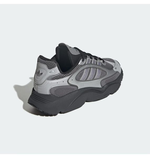 Кросівки чоловічі Adidas Ozmillen (JI2628), 46, WHS, 30% - 40%, 1-2 дні
