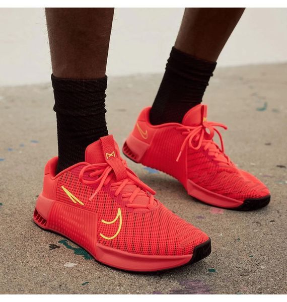 Кросівки чоловічі Nike Metcon 9 (DZ2617-601), 41, WHS, 20% - 30%, 1-2 дні