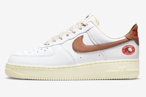 Кросівки жіночі Nike Air Force 1 '07 Lx Coconut (W) (DJ9943-101), 40, WHS, 10% - 20%, 1-2 дні